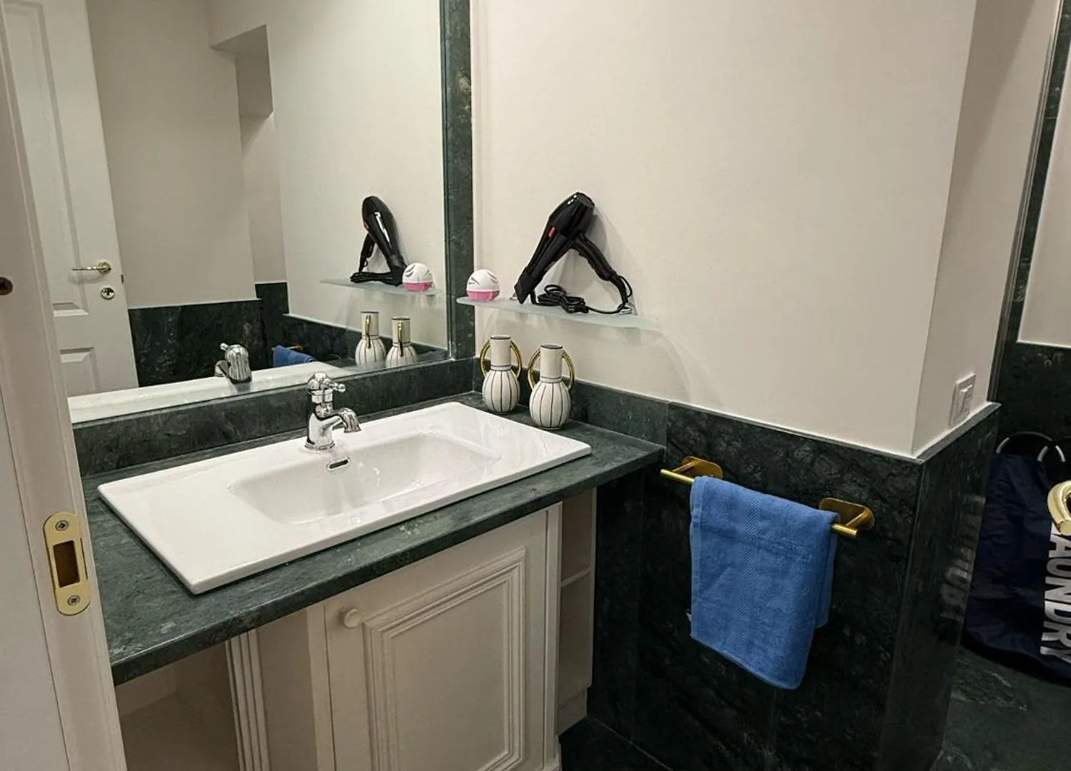 Antica Dimora Luxury Apartment Rome Italy