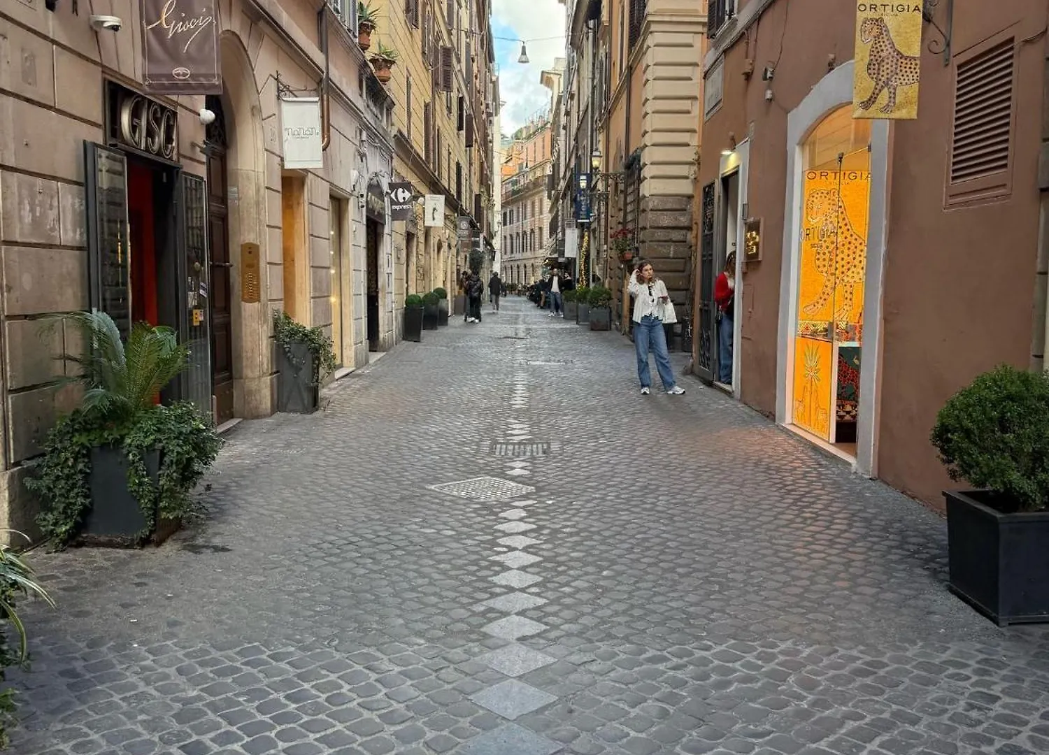 Antica Dimora Luxury Apartment Rome Italy